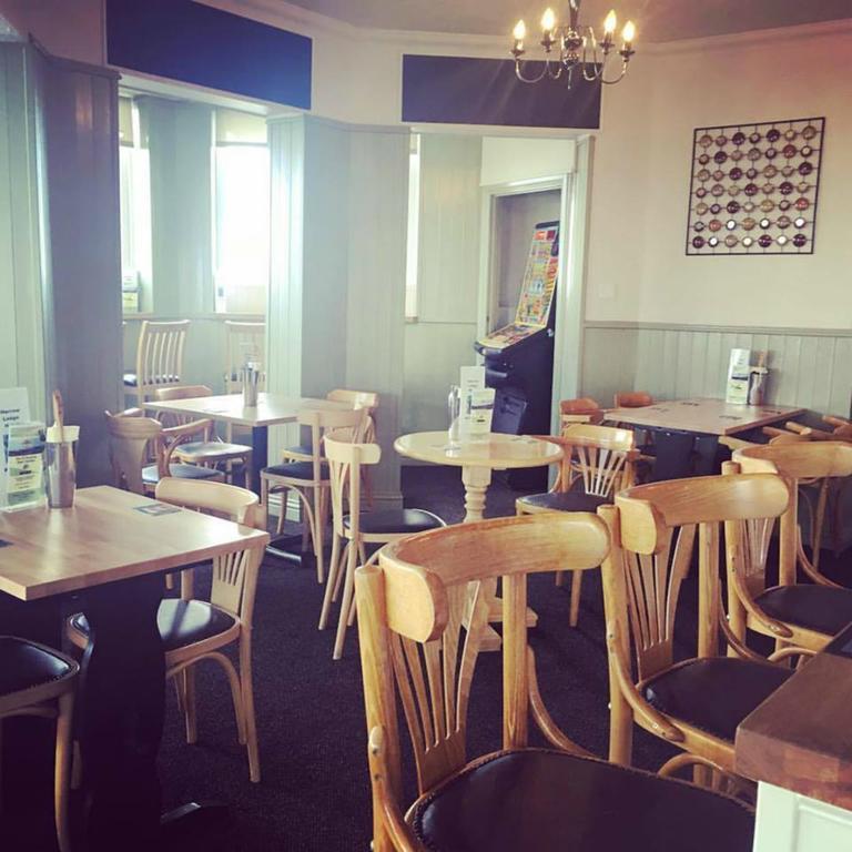 Harrow Lodge Hotel 섕클린 외부 사진