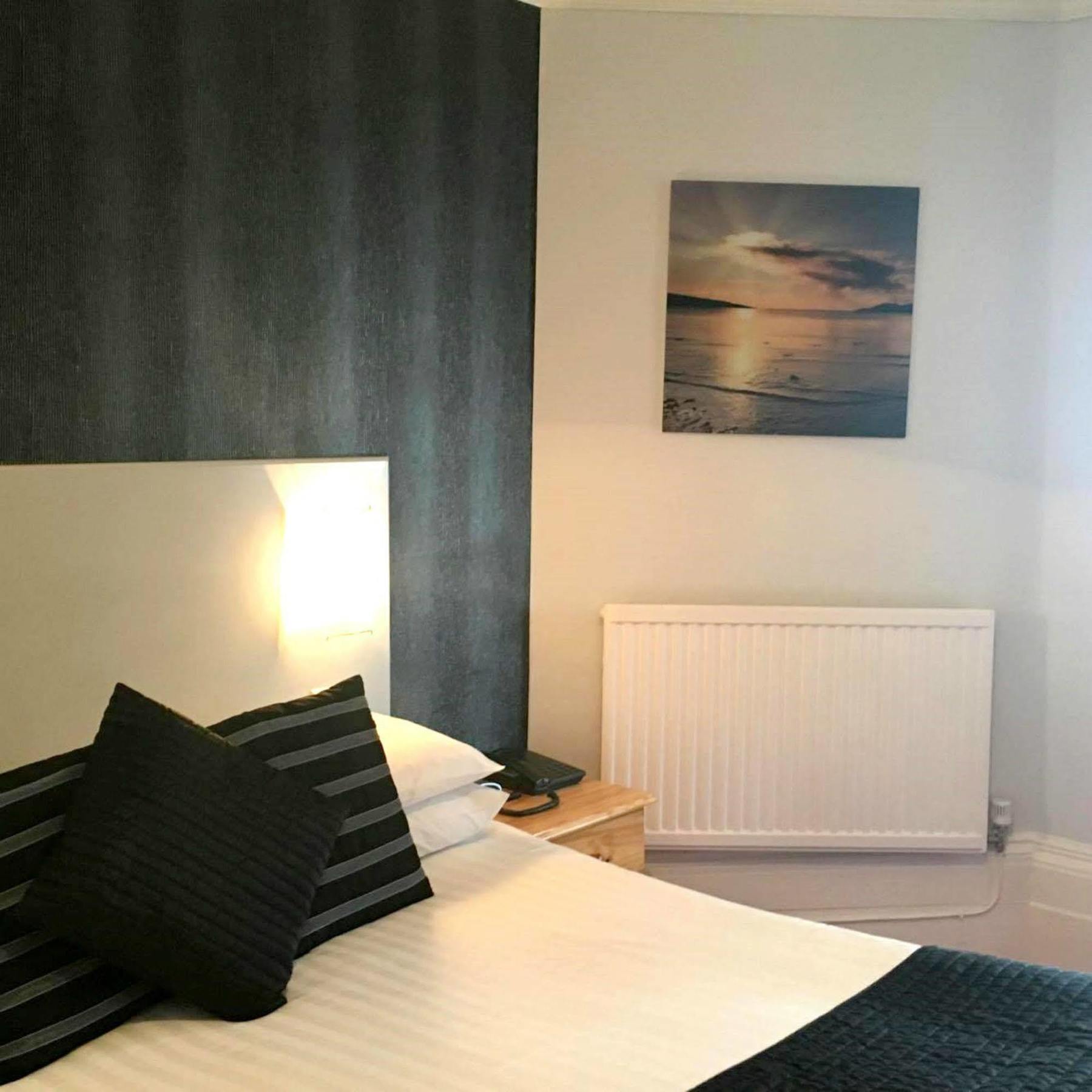 Harrow Lodge Hotel 섕클린 외부 사진